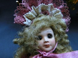 lot 14 2 dolls face b